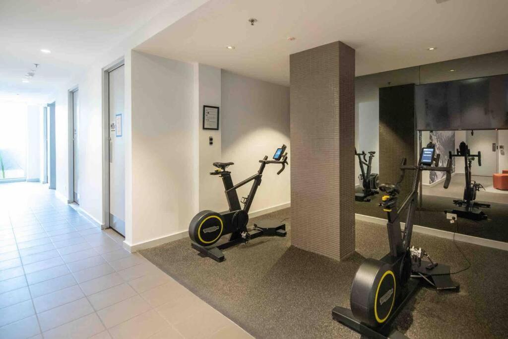 City Apartment, Pool & Carpark Adelaide Eksteriør bilde