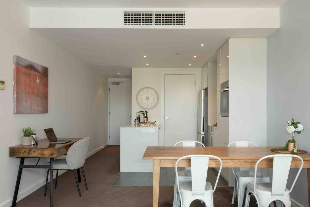 City Apartment, Pool & Carpark Adelaide Eksteriør bilde